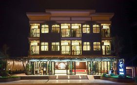 โรงแรมชลาลัย กระบี่ Chalalai Hotel Krabi
